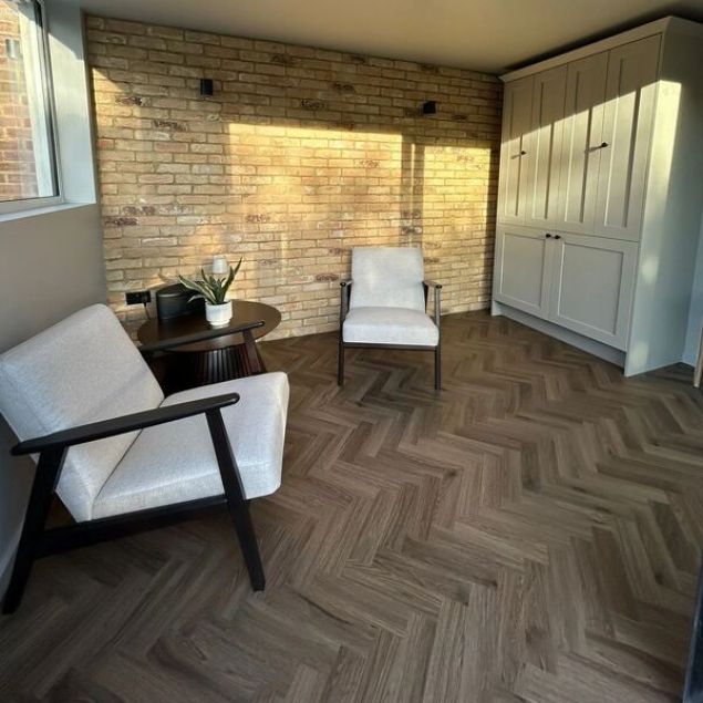 Finesse - Parquet Sherman Dryback